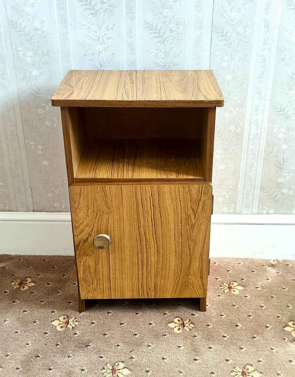 Compact Bedside Locker Mid Century (37.5cm) - Image 2