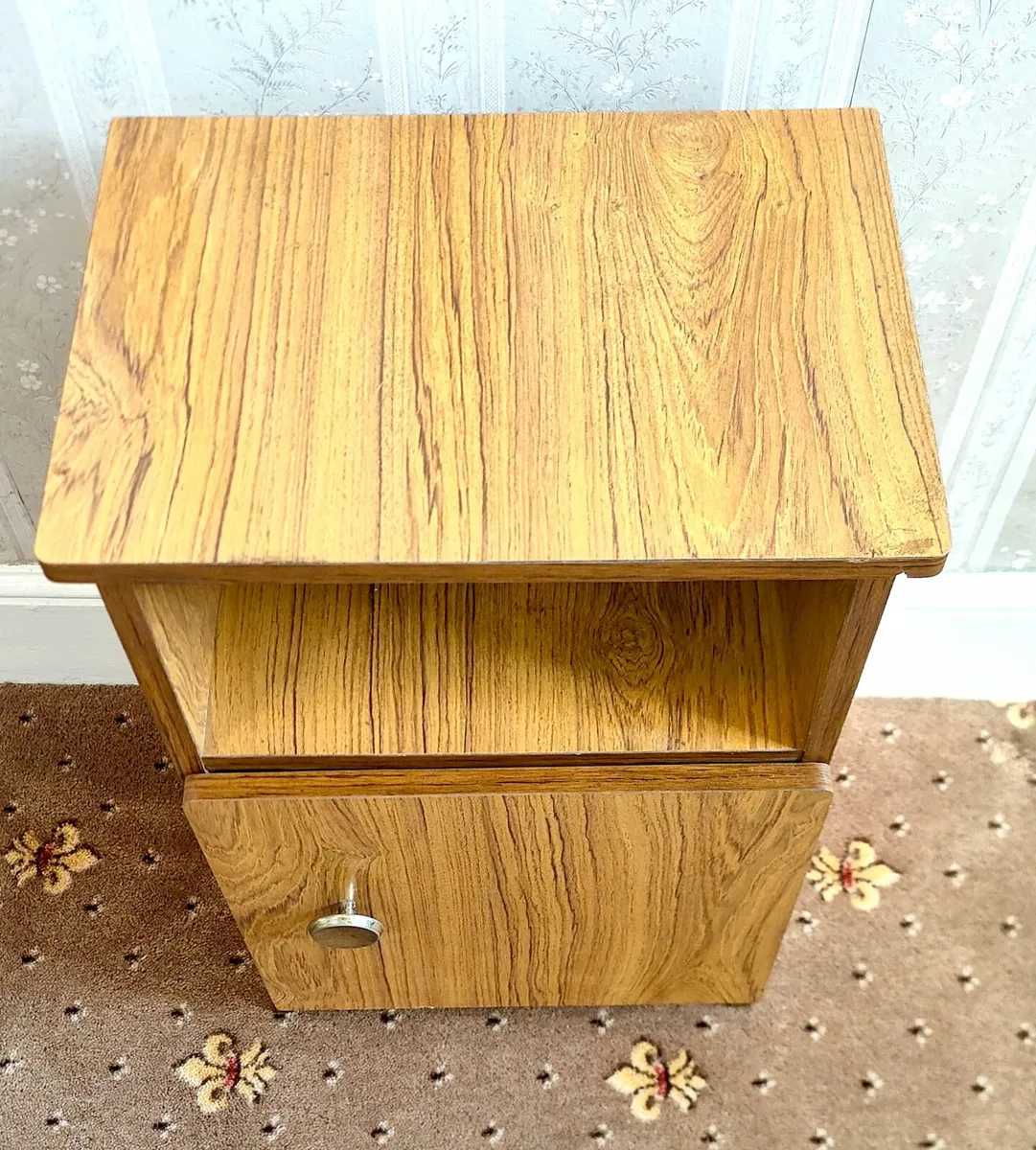 Compact Bedside Locker Mid Century (37.5cm) - Image 1