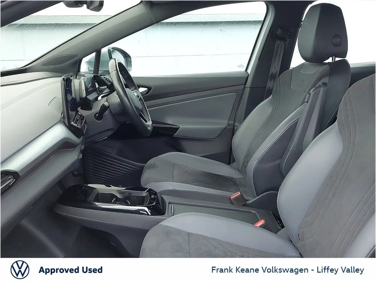 Volkswagen ID.4 Life 77kwh 204HP  long Range   he - Image 4