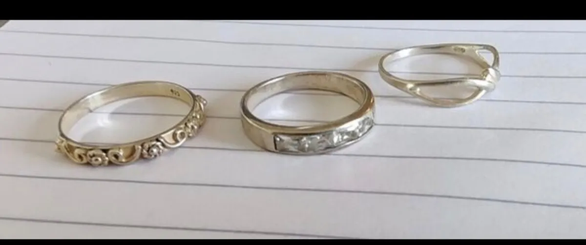 3 sterling silver rings - Image 3