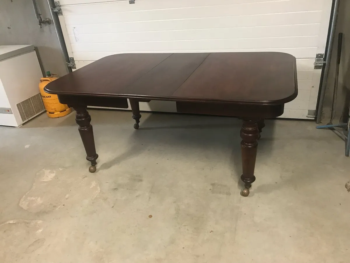 Antique extending Dining room table - Image 3