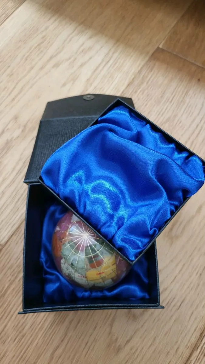 Semi Precious Gemstone paperweight globe - Image 2