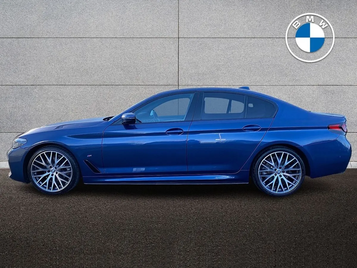 BMW 5 Series 520d M Sport Saloon - Image 4