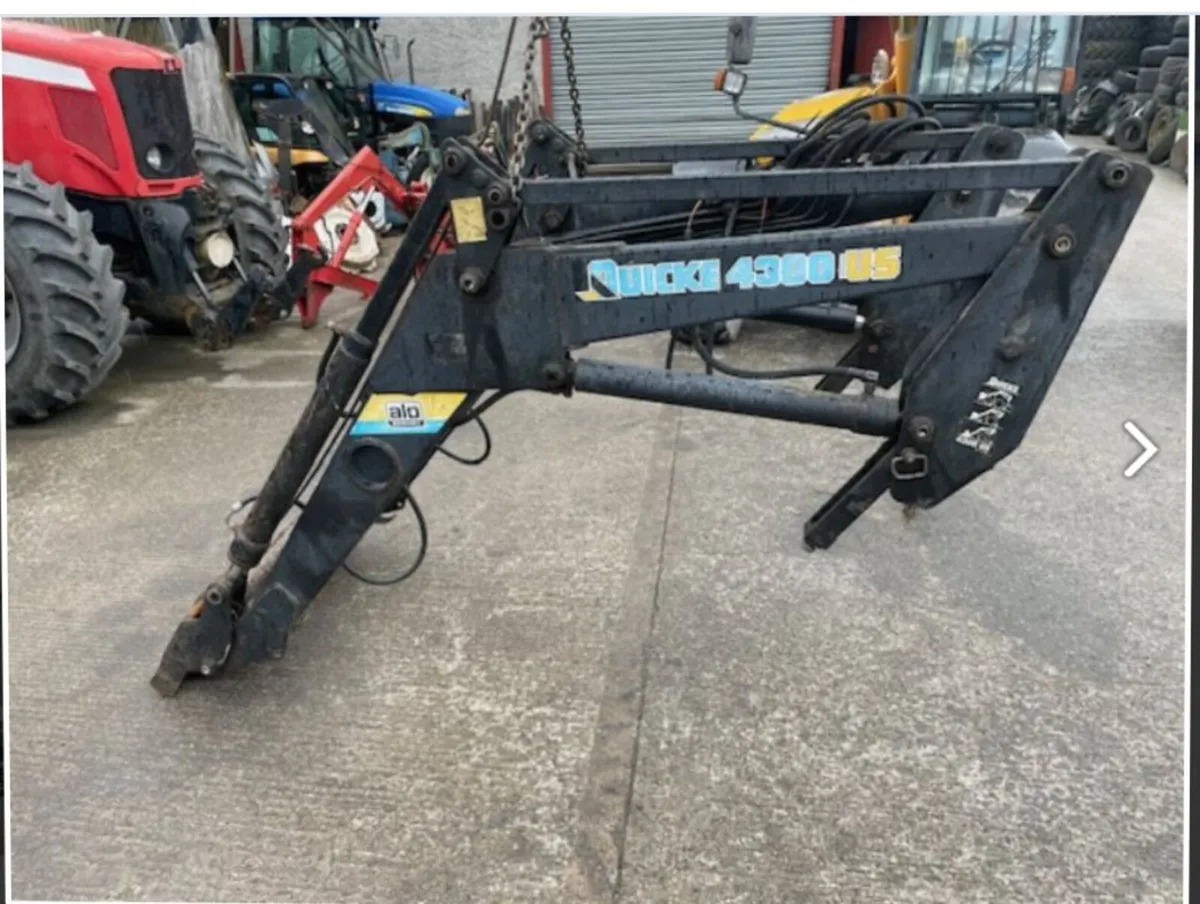 Wanted Front loader for case