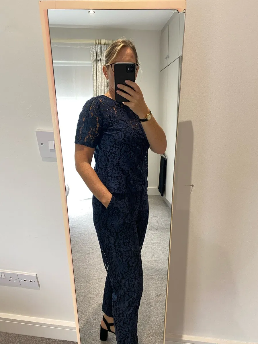 Trouser suit - Image 1