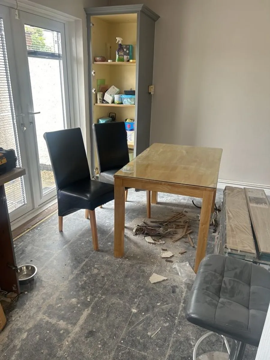 table and chairs