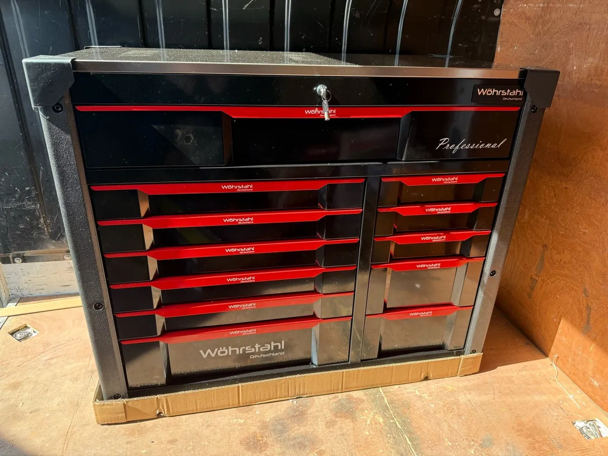 BRAND NEW 12 DRAWER TOOL CHEST FULL OF TOOLS - Image 1