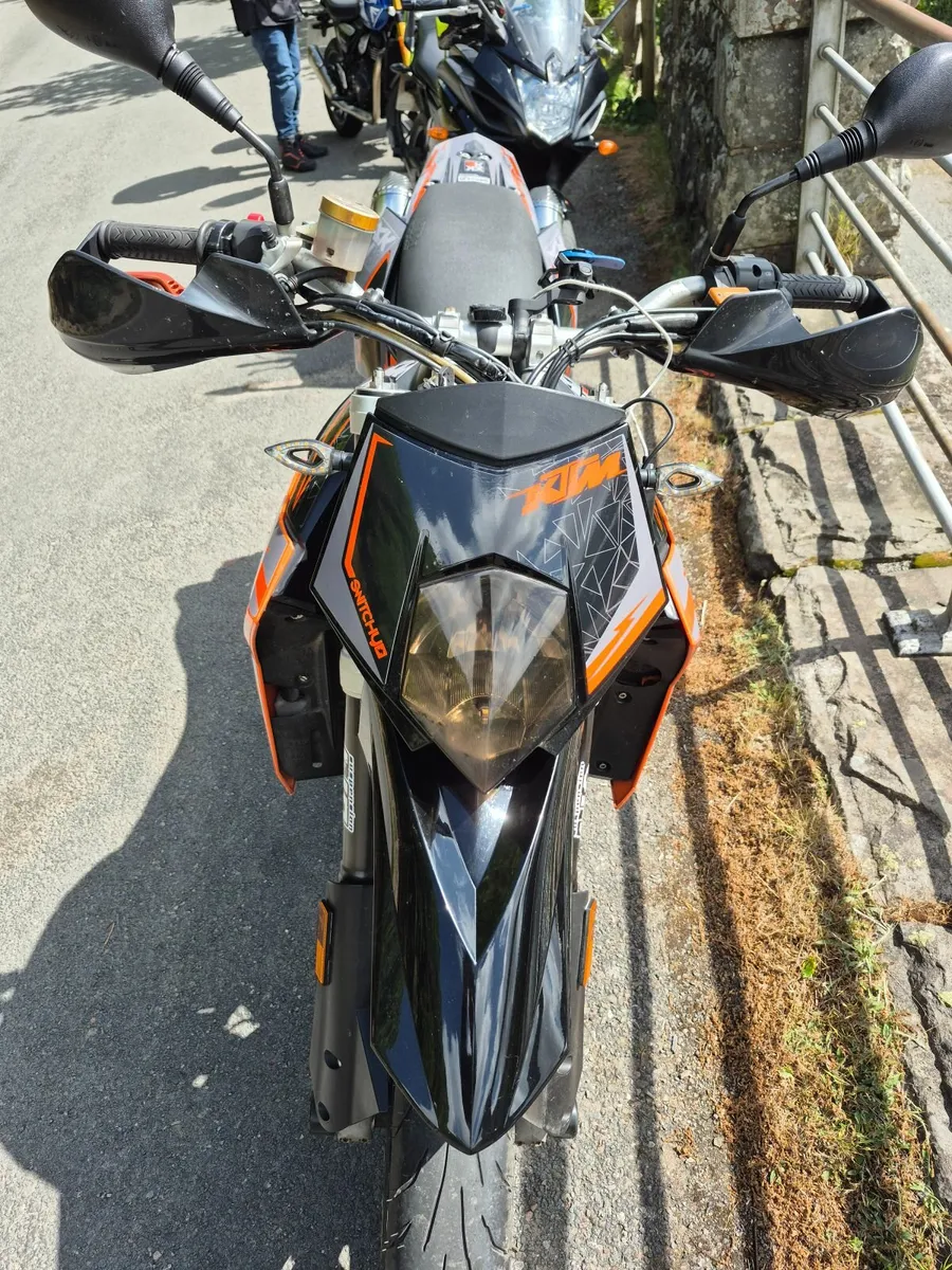 KTM 950 SUPERMOTO - Image 3