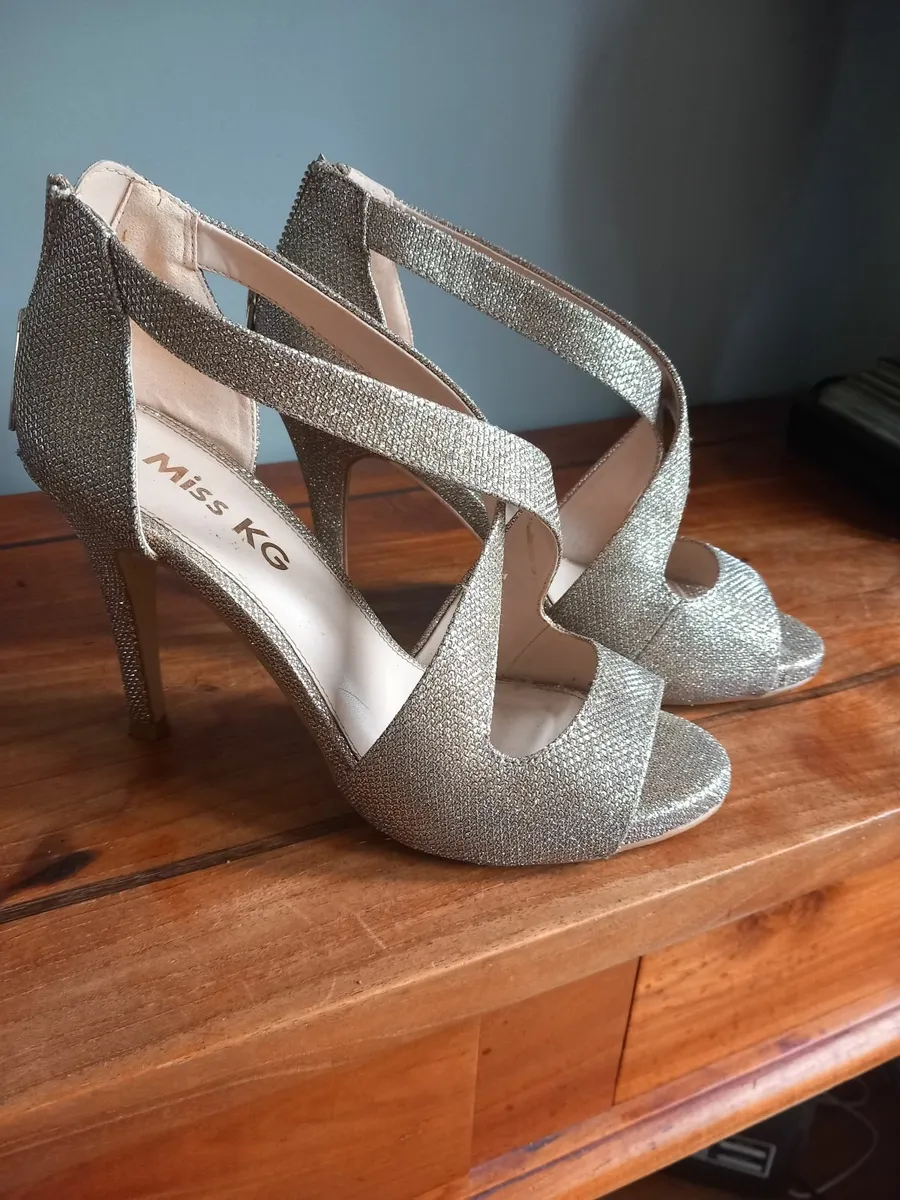 Sandles  gold - Image 2