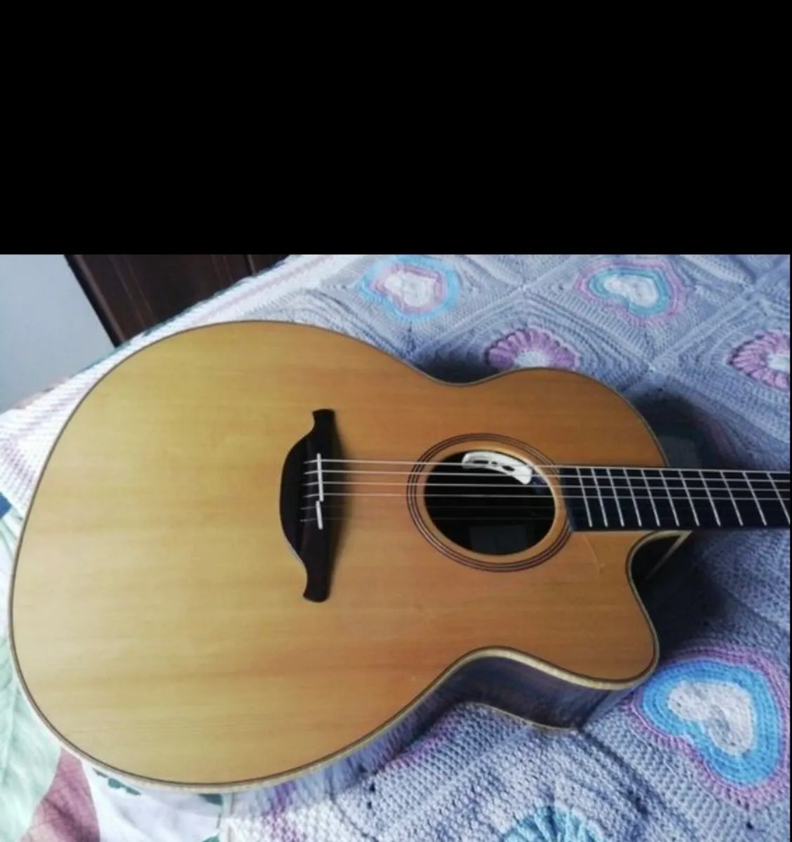Guitar - Image 4