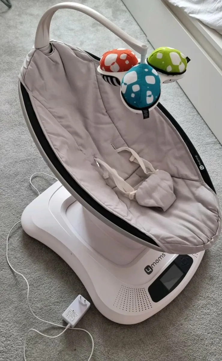 Mamaroo 4Moms baby swing/ rocker - Image 2