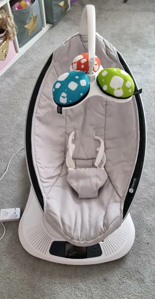 Mamaroo 4Moms baby swing/ rocker - Image 3