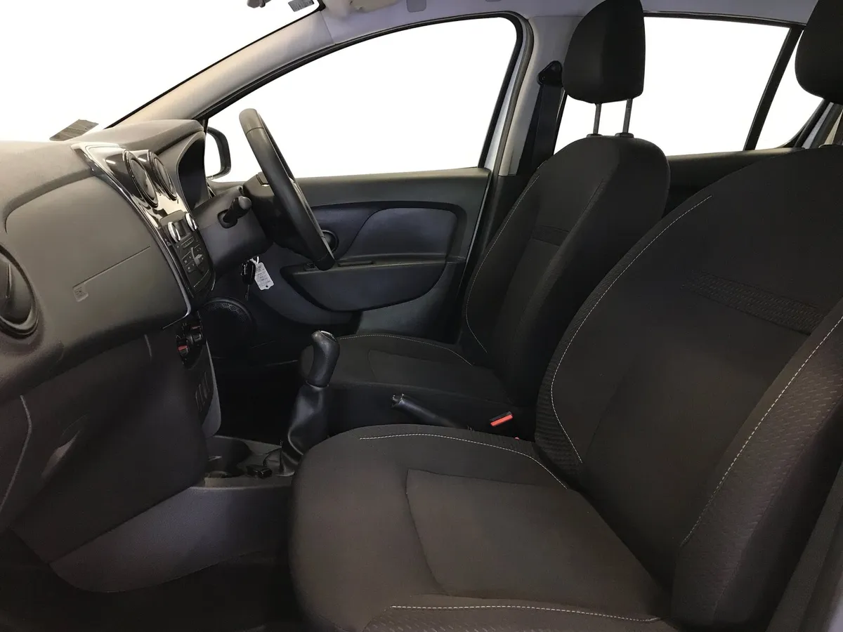 Dacia Sandero 2018 - Image 3