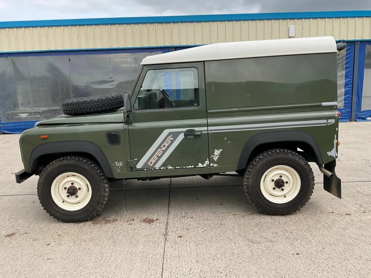 LAND ROVER 90 DEFENDER TURBO 2.5TDI - Image 3