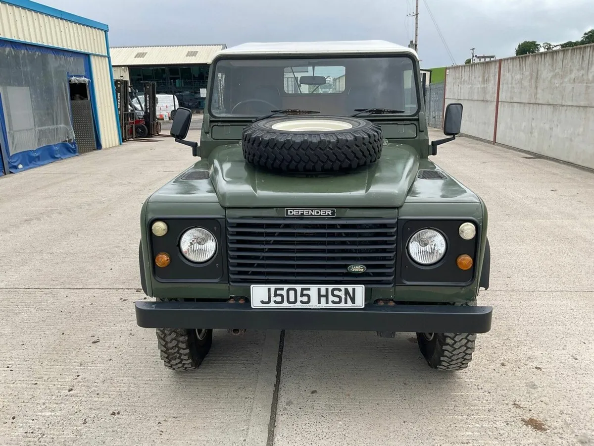 LAND ROVER 90 DEFENDER TURBO 2.5TDI - Image 4