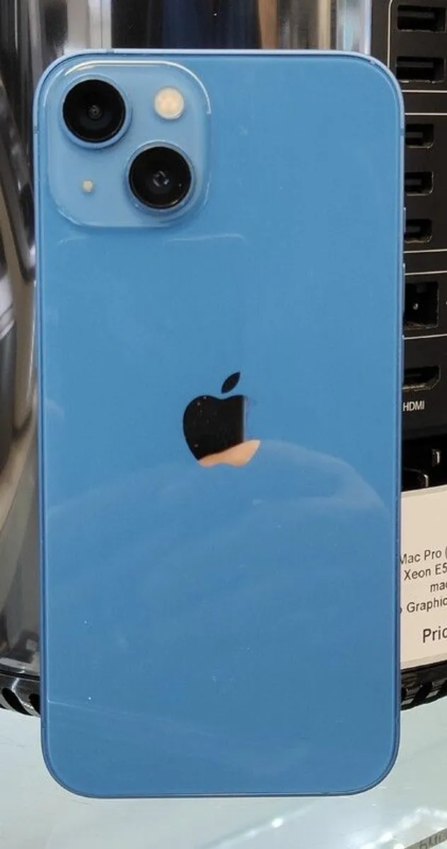 Apple iPhone 13 128GB Factory Unlocked Bliue (Battery: 87%) - Image 1