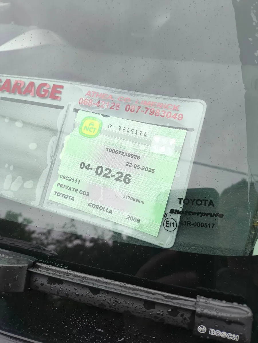 Toyota Corolla 2009 - Image 2