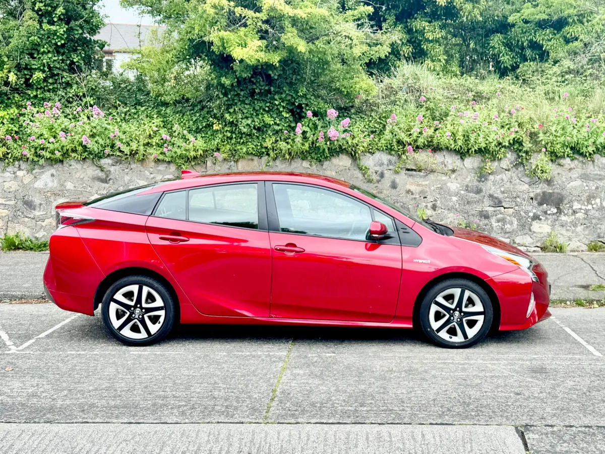 Toyota Prius 2018!!HYBRID WARRANTY 1YR !!! - Image 3