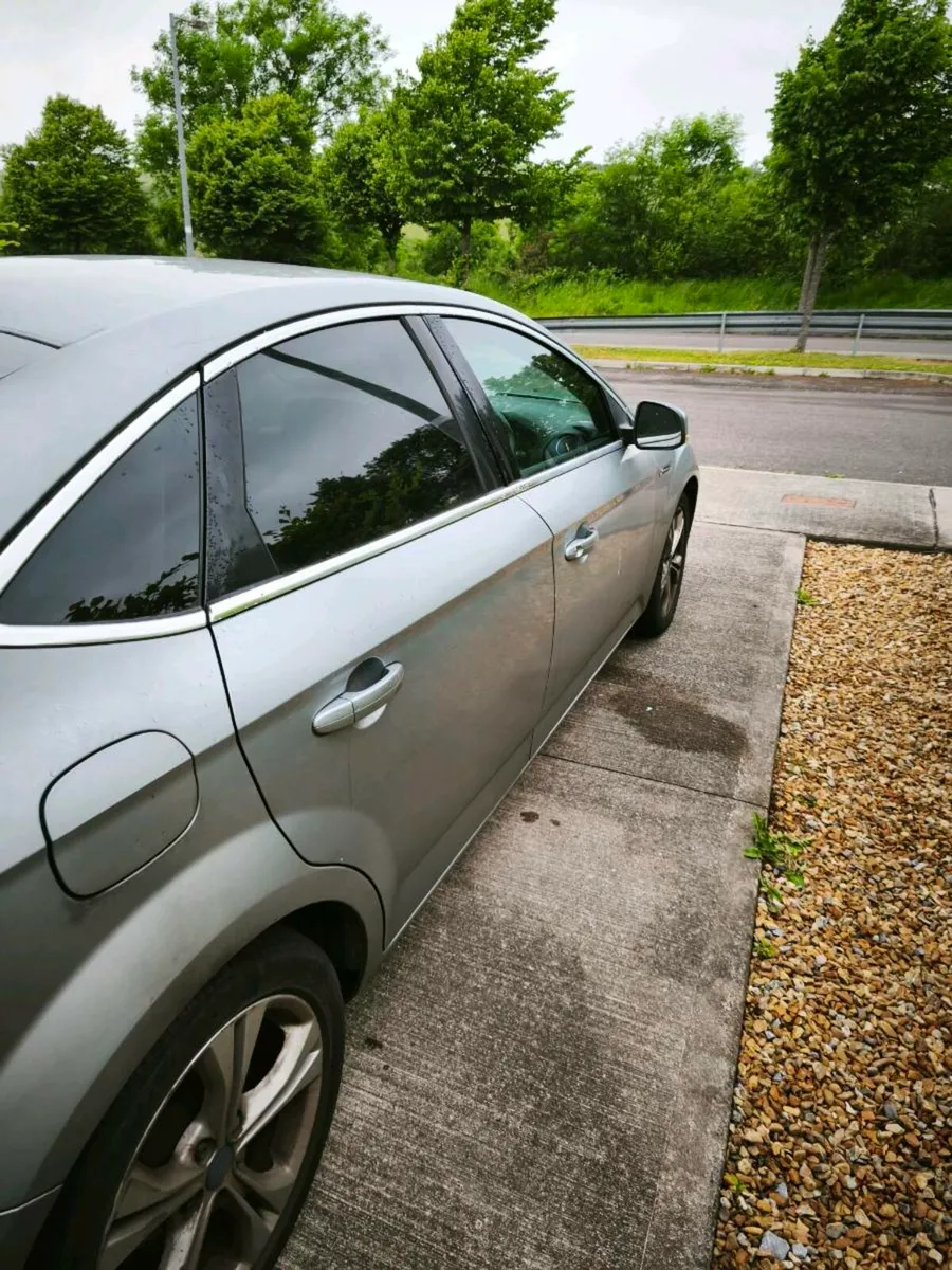 Ford Mondeo Car - Image 2