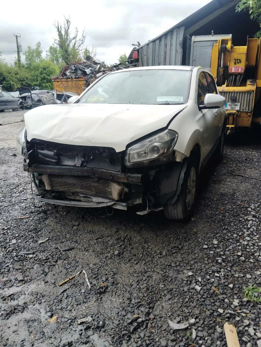 Breaking Nissan qashqai 2012 1.5dci - Image 2