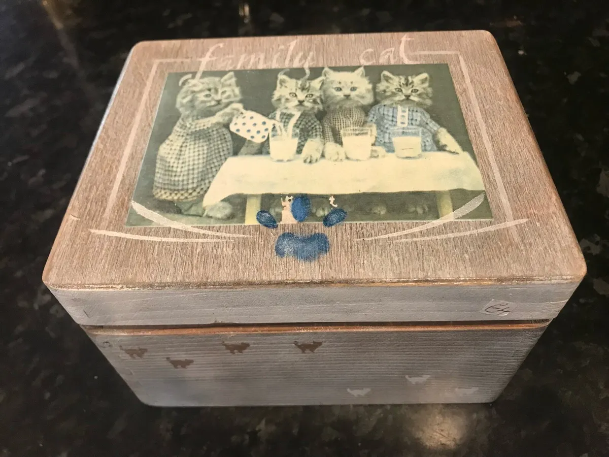 Wooden Cat Design Box - Image 3