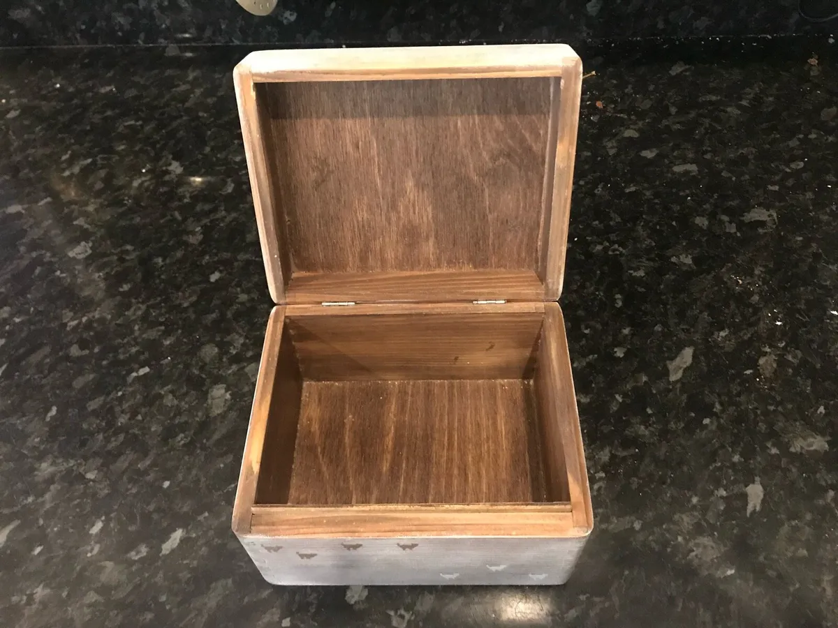 Wooden Cat Design Box - Image 4