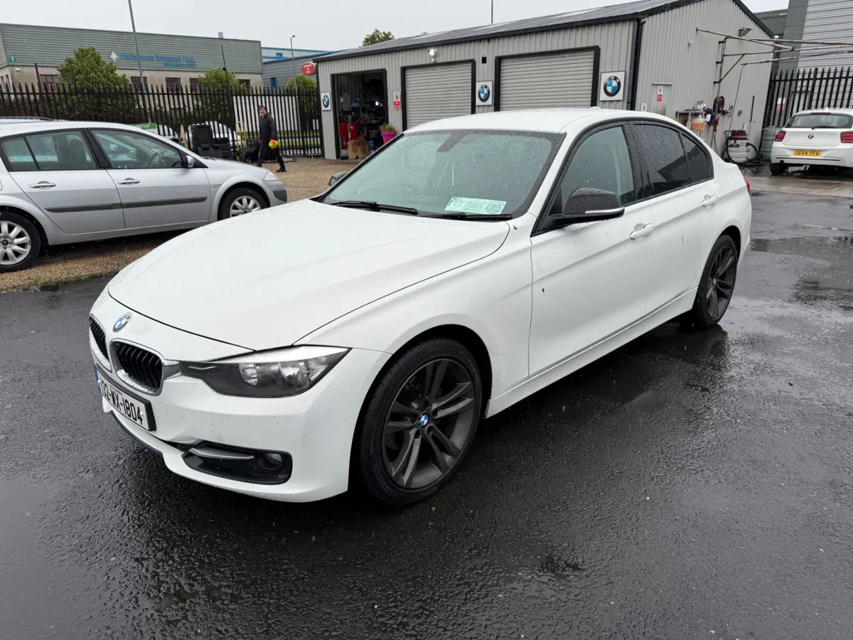 BMW 3-SERIES 2013 - 316i SPORT - Image 3