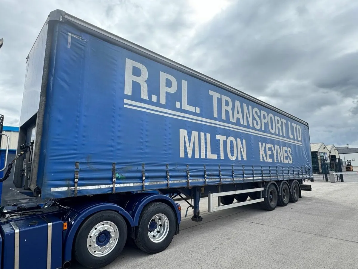 MONTRACON 45ft TRI AXLE CURTAINSIDE TRAILER ON AIR - Image 2