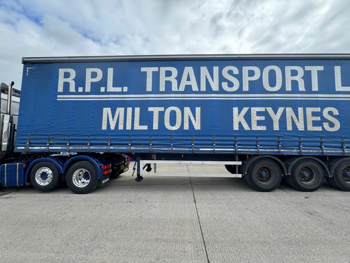 MONTRACON 45ft TRI AXLE CURTAINSIDE TRAILER ON AIR - Image 3