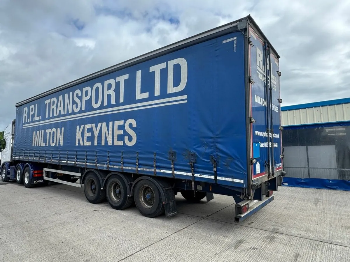 MONTRACON 45ft TRI AXLE CURTAINSIDE TRAILER ON AIR - Image 4
