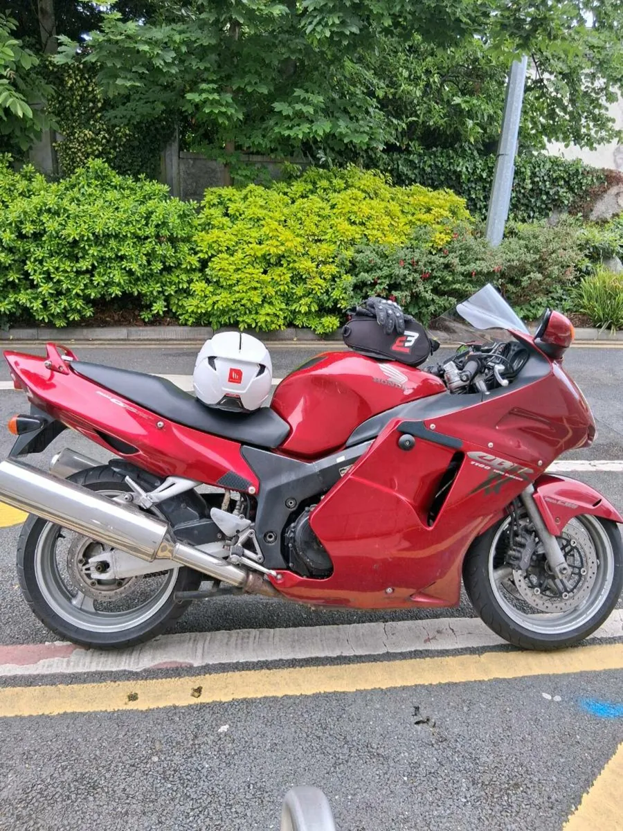 Honda Blackbird..first with asking gets... - Image 1