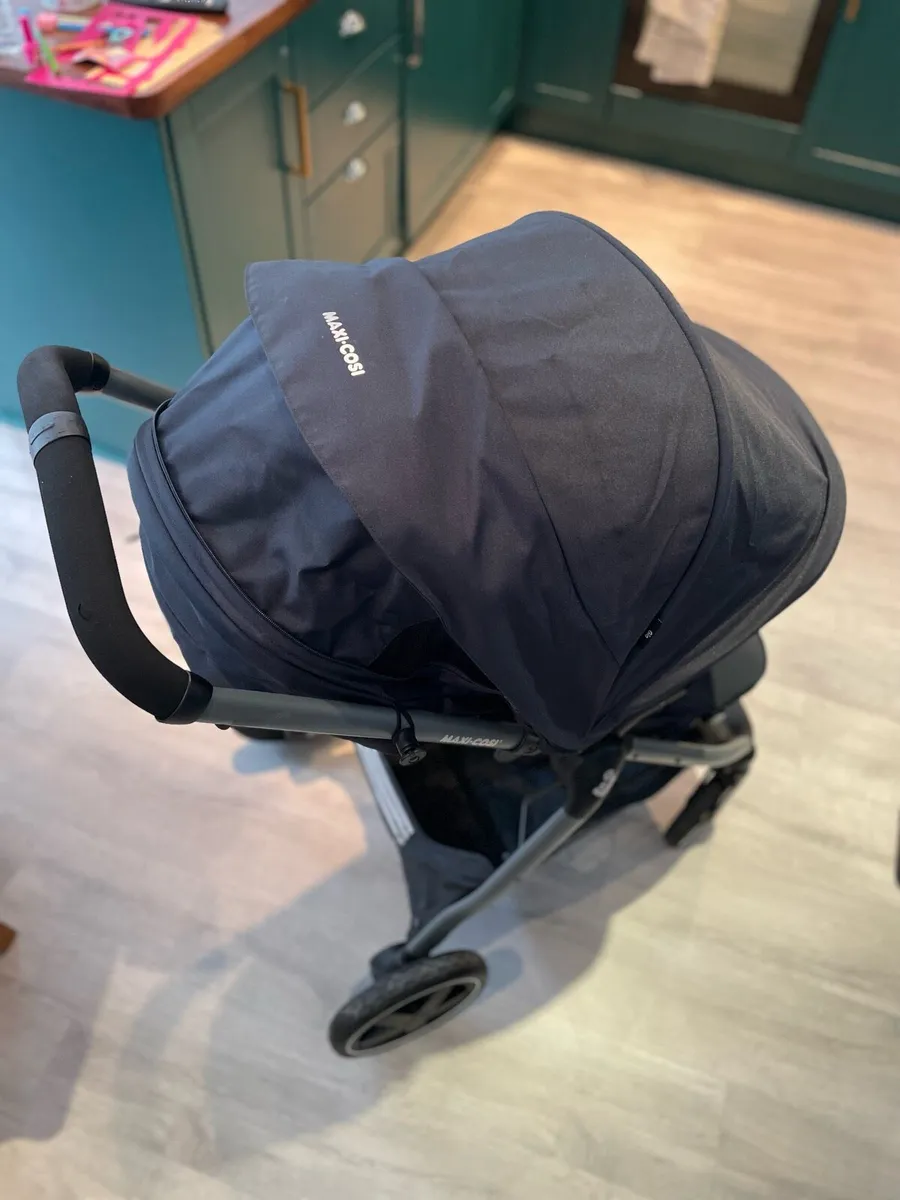 Maxi Cosi Gia Stroller - Image 2