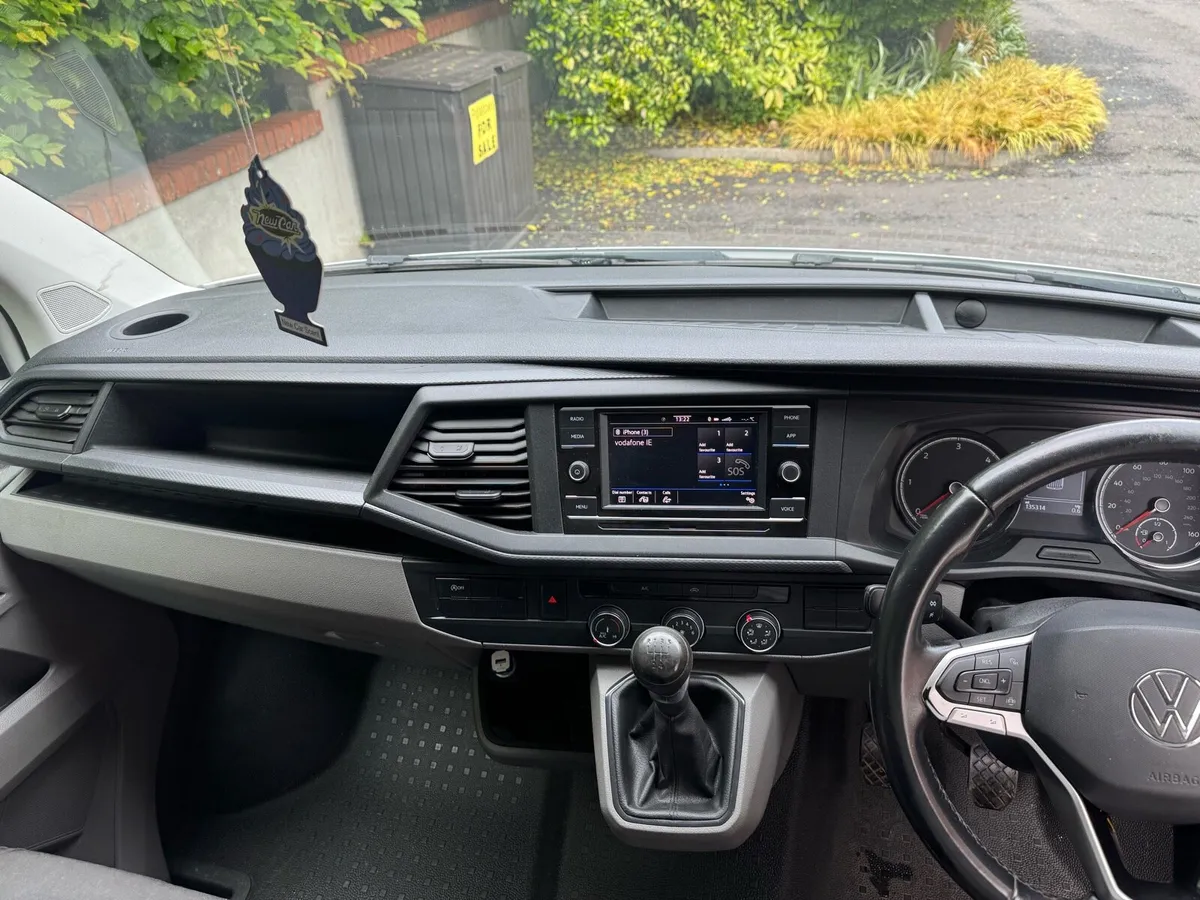 Volkswagen transporter - Image 4