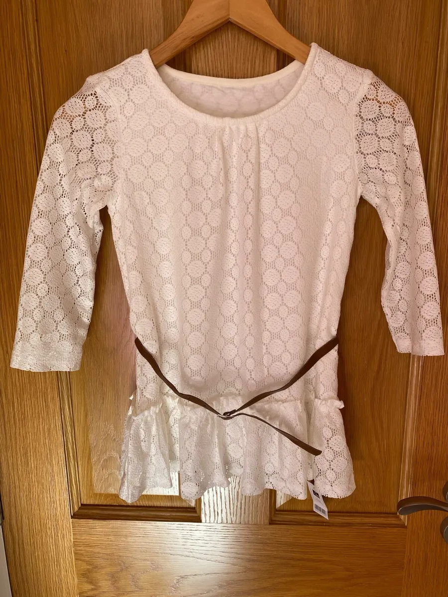 Brand New Girl’s Elegant Cream Lace Floral Dress - Image 3