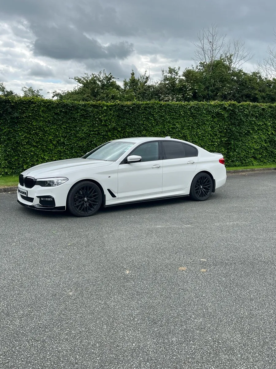 Car - Image 2