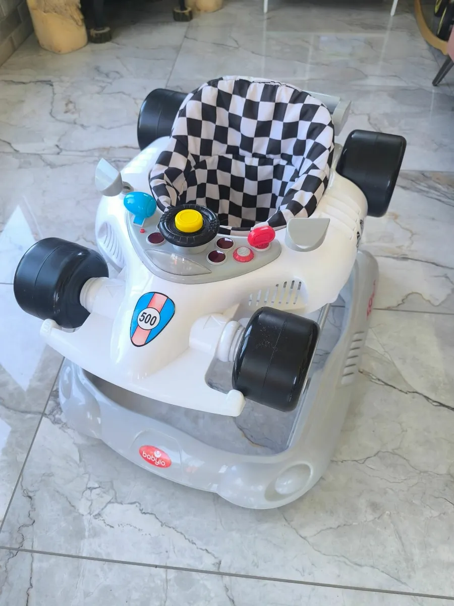 Baby walker - Image 2