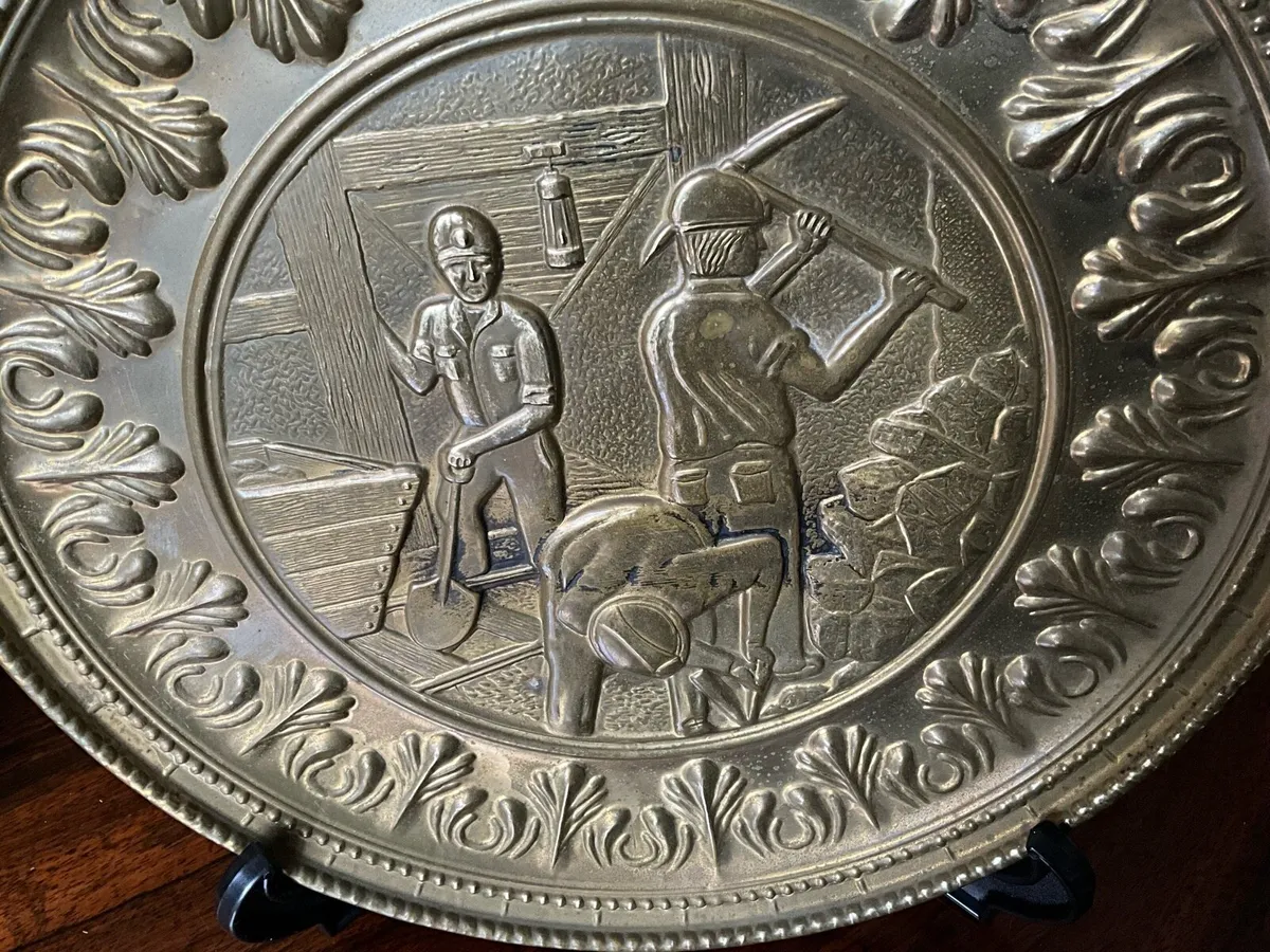 Brass Wall Plaques - Image 3