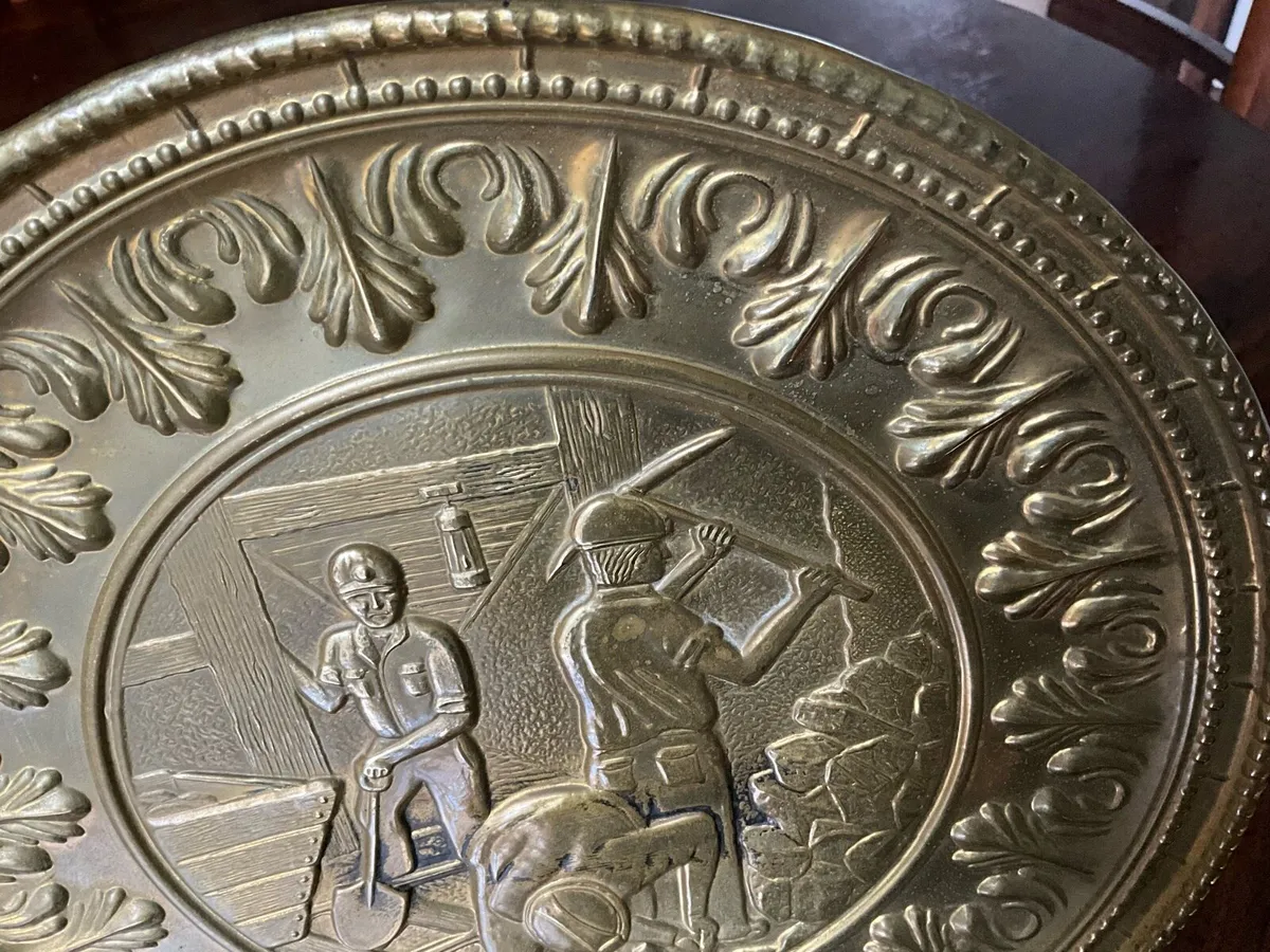 Brass Wall Plaques - Image 4