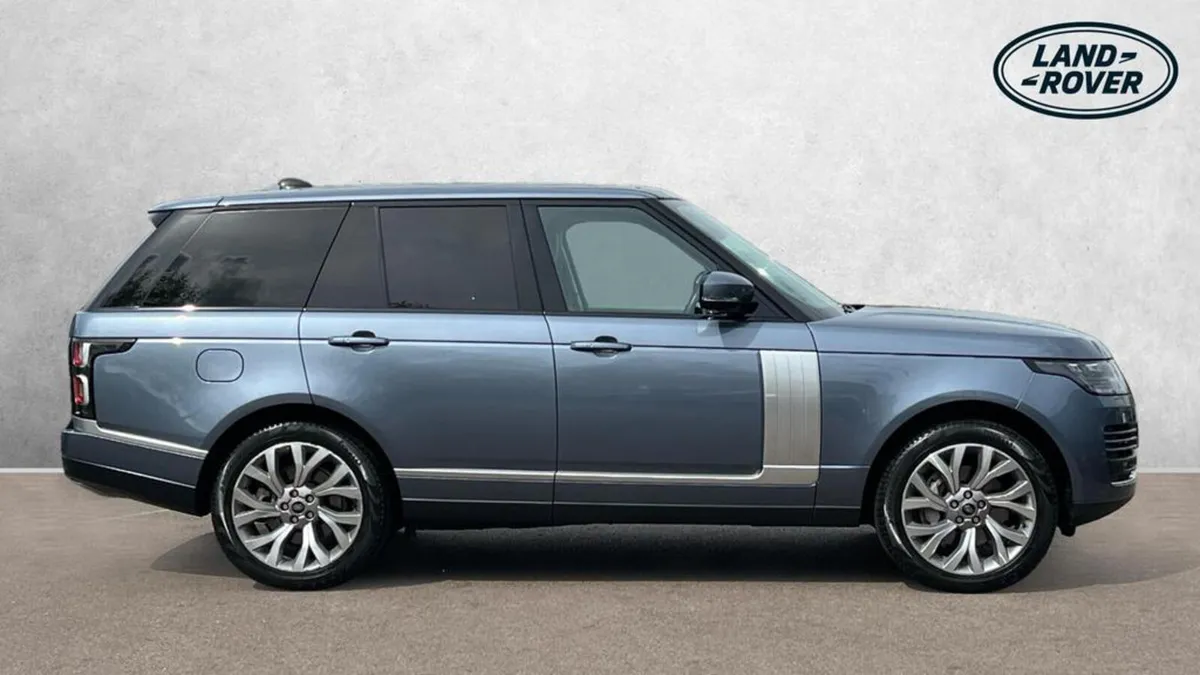 221 Range Rover Vogue N1 2 Seat Commercial - Image 3
