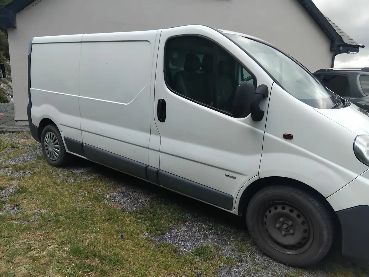 Opel Vivaro 2012 - Image 2