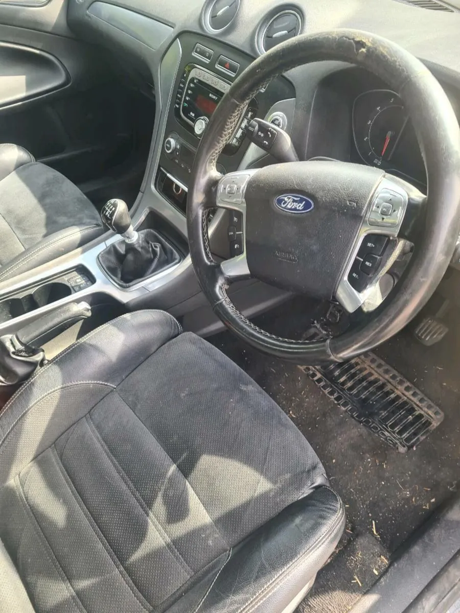 Ford mondeo 2011 - Image 3