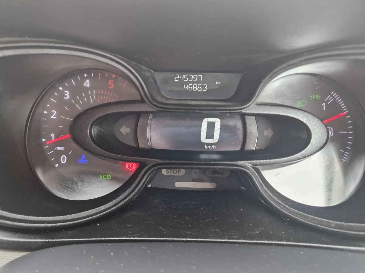 Renault Trafic 2017 - Image 1