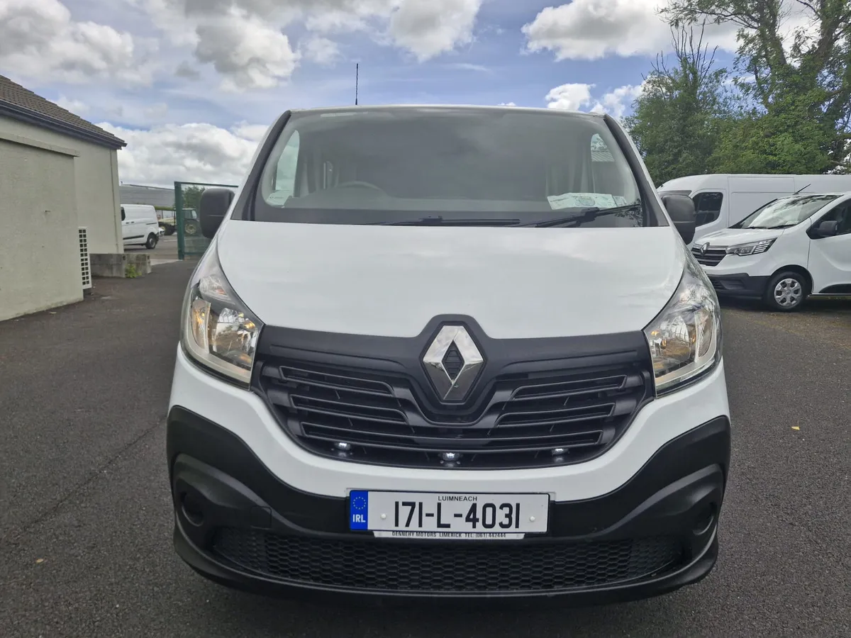 Renault Trafic 2017 - Image 4