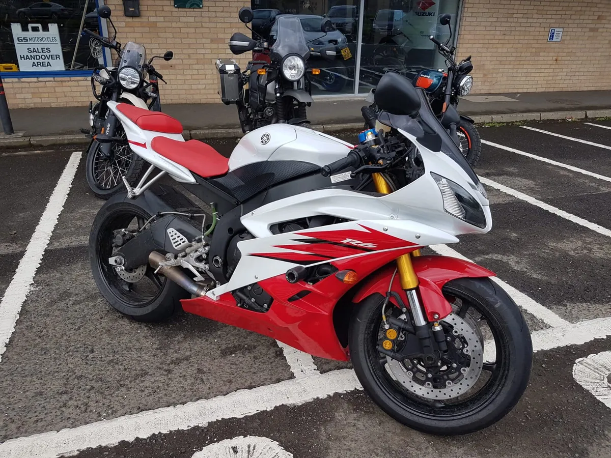 Yamaha YZF R6 - Image 1