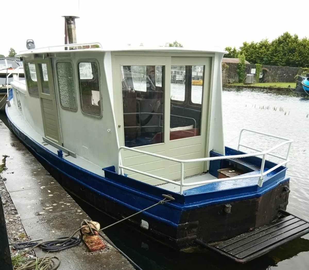Mini Barge / Houseboat Project - Image 3