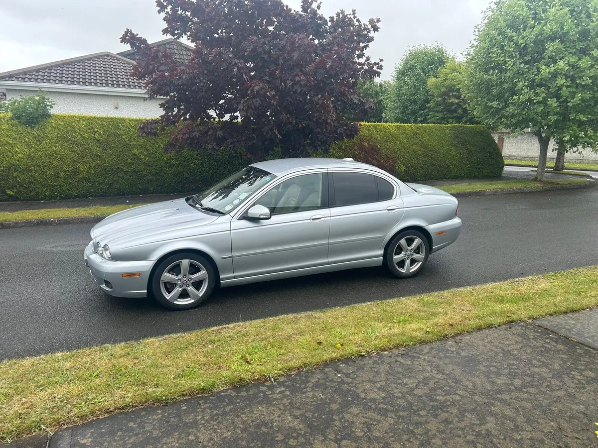 Jaguar X-TYPE 2.2D AUTO LUXURY , NCT 01/26 - Image 2