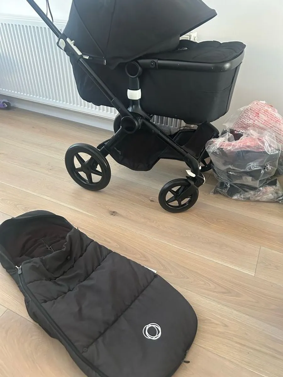 Bugaboo Fox 2 Travel set and Foot Muff - Image 4