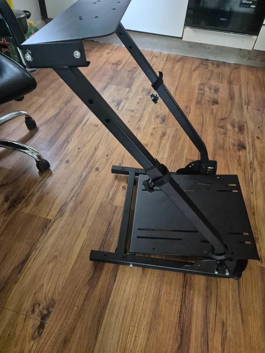 Logitech G29 steering wheel, stand-Like new- - Image 3