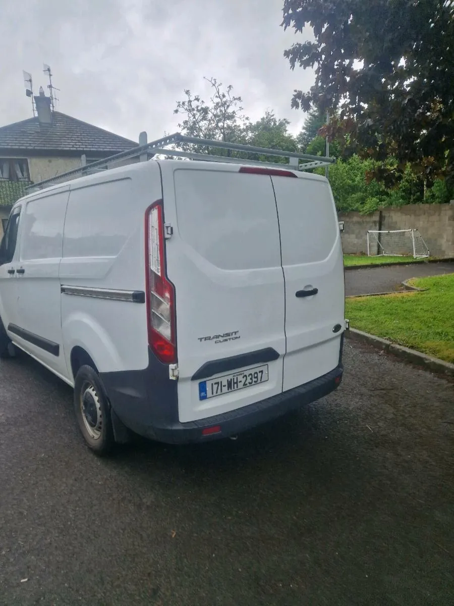 Van - Image 2
