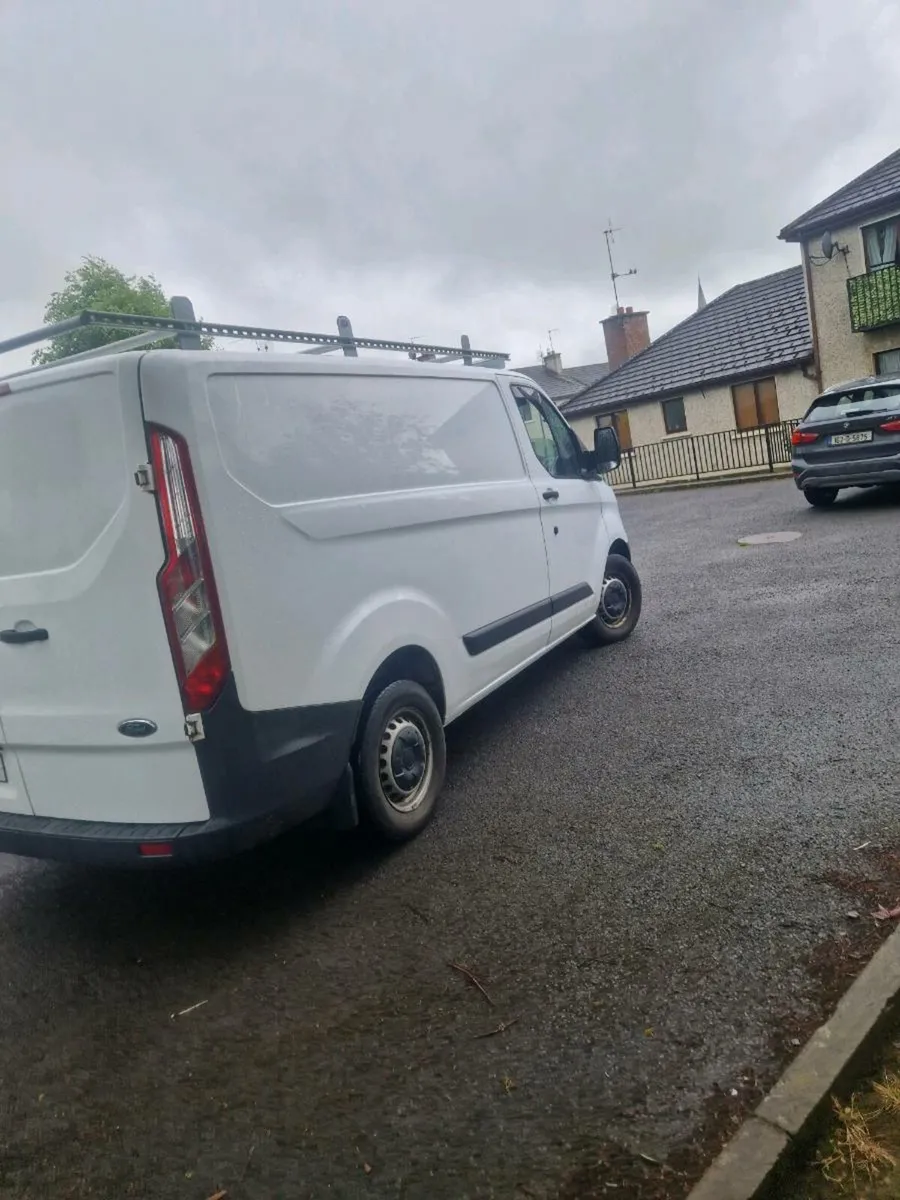 Van - Image 4